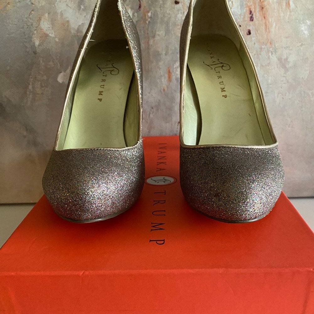 Ivanka Trump Glitter Pumps "ITPINKI"